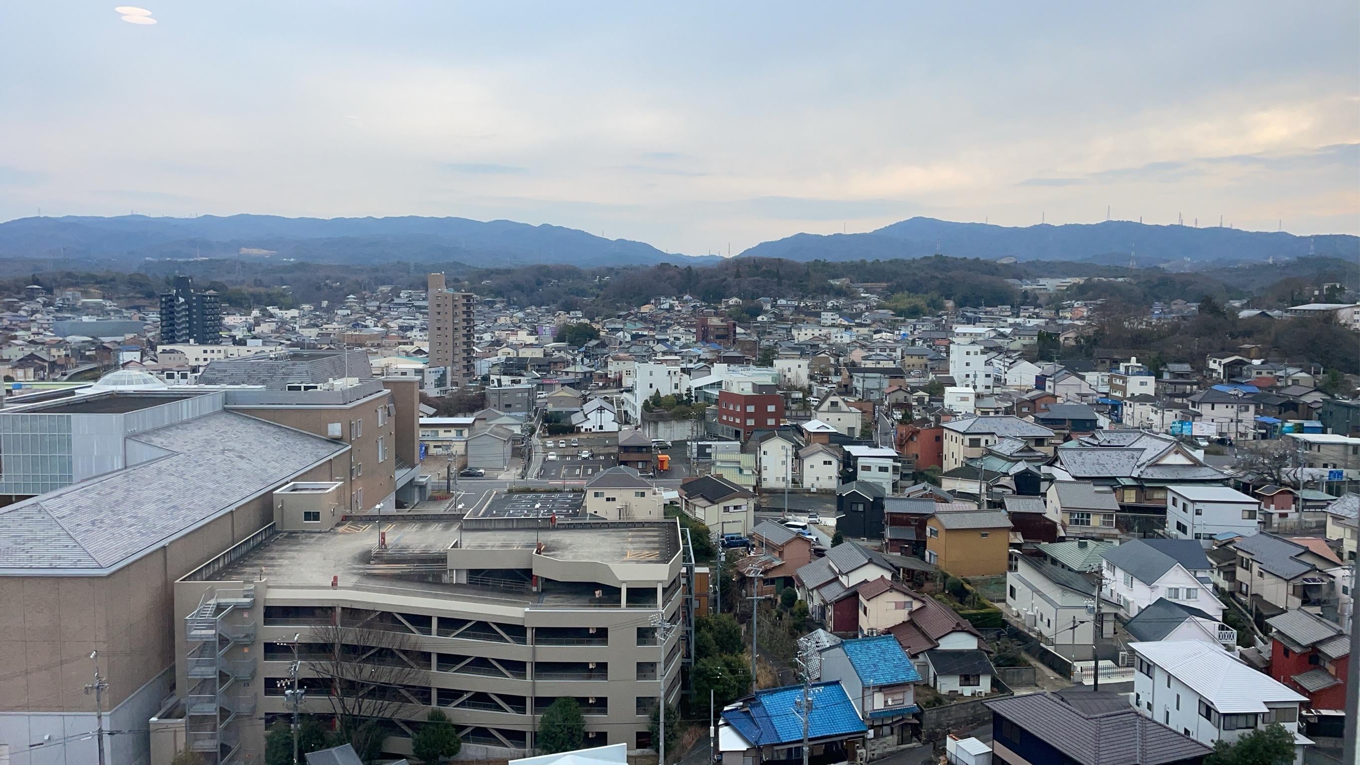 となりの猿投山、 三国山も素敵
