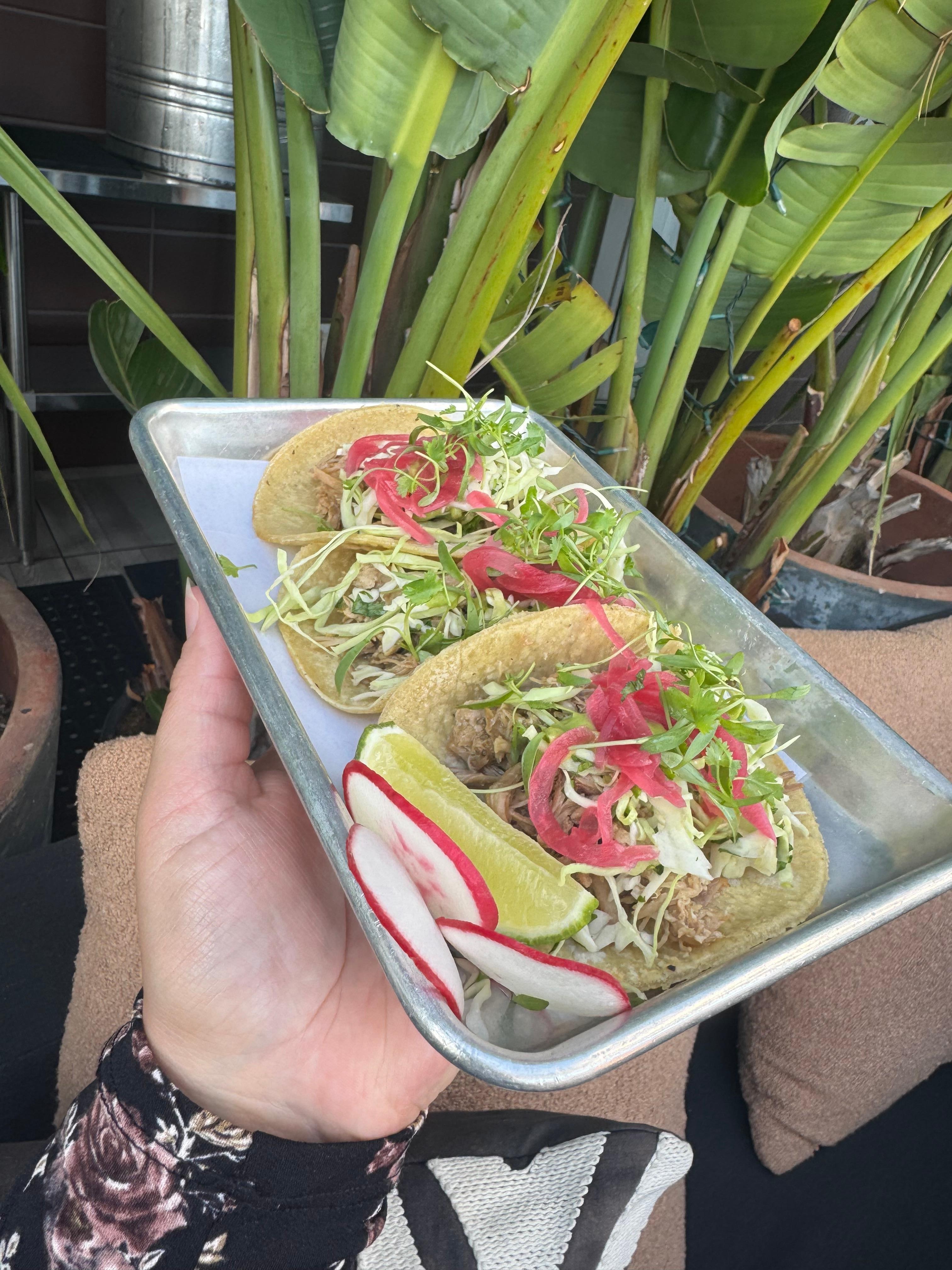 Cavaña carnitas tacos!!