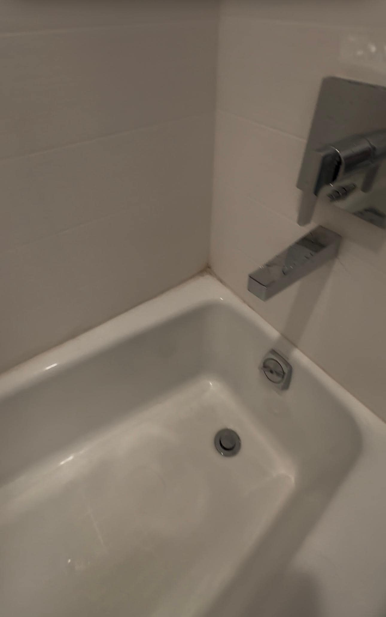 Needs a deep cleaning 