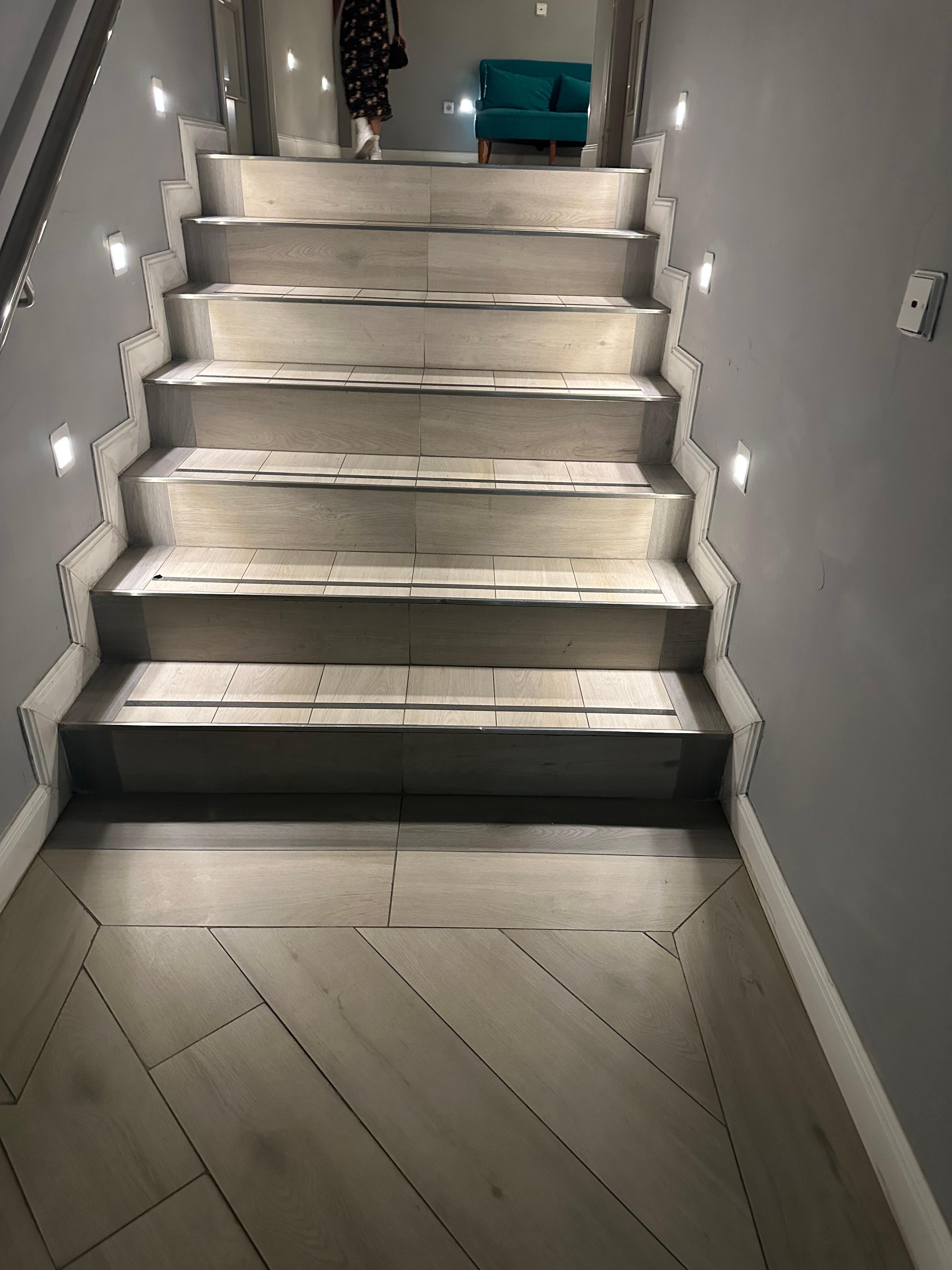 Steps to corridor to get to the room