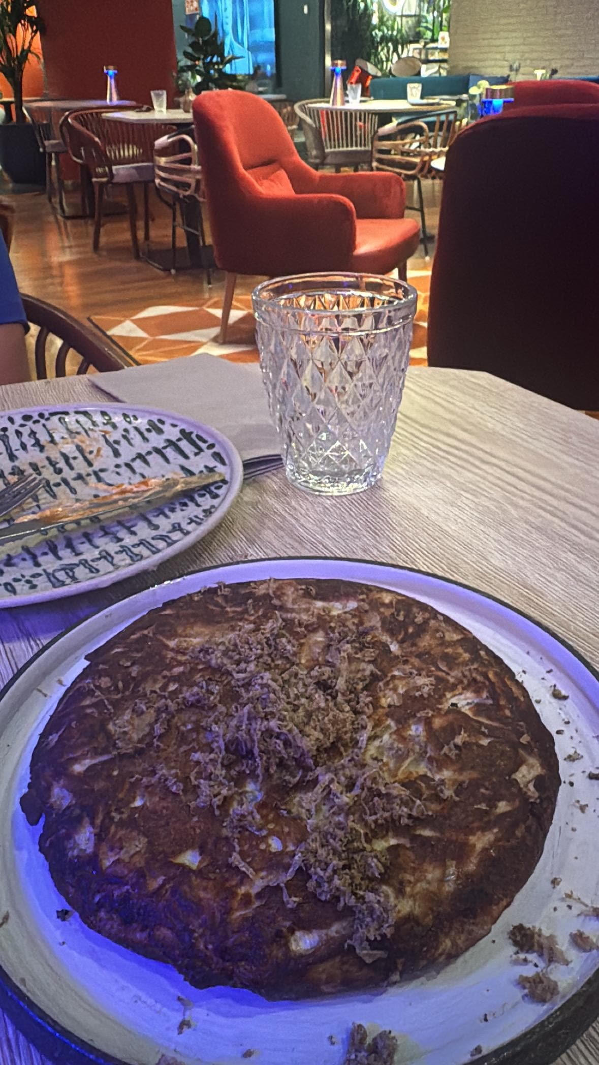 Tortilla de patatas with fresh truffle