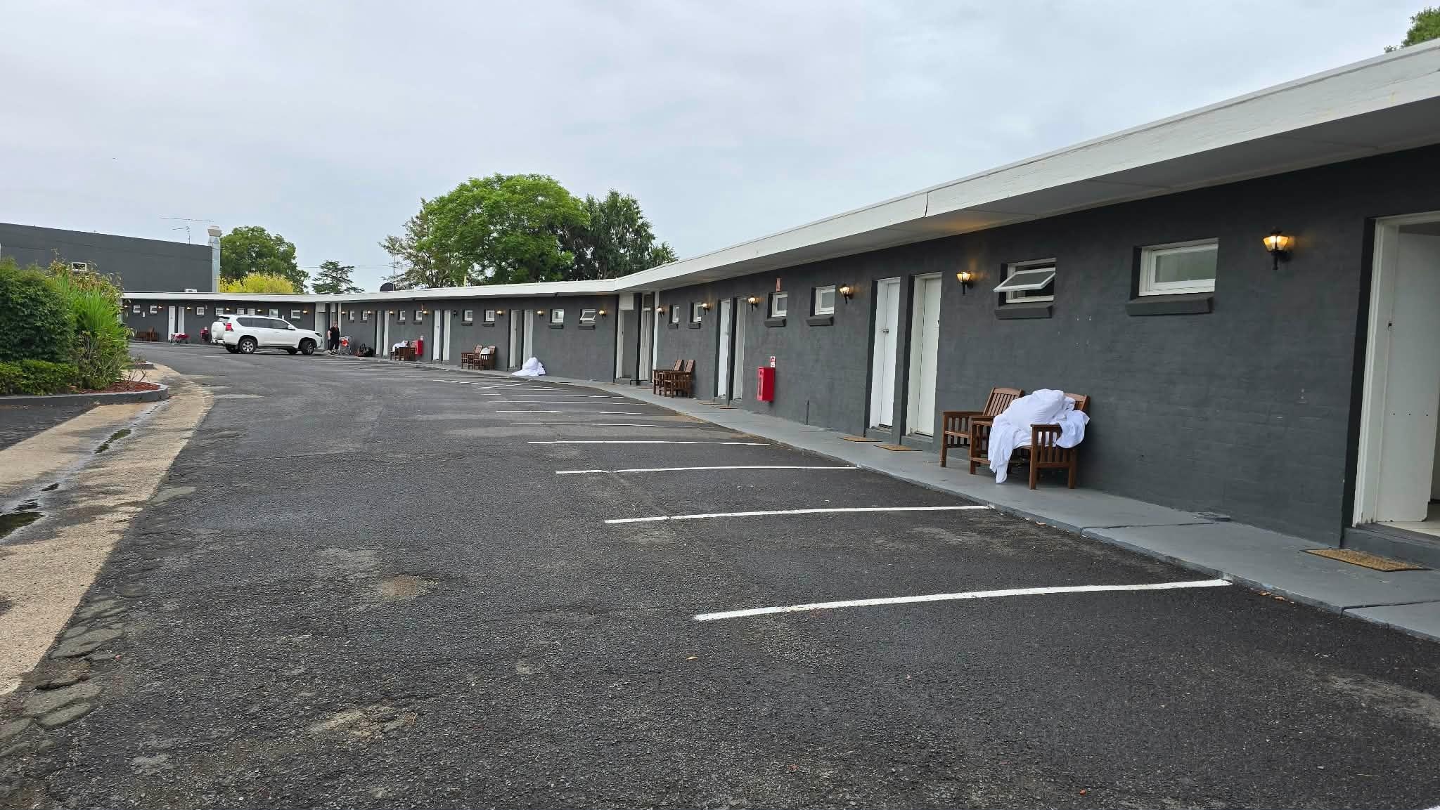 Extremely basic accommodation next to busy highway.