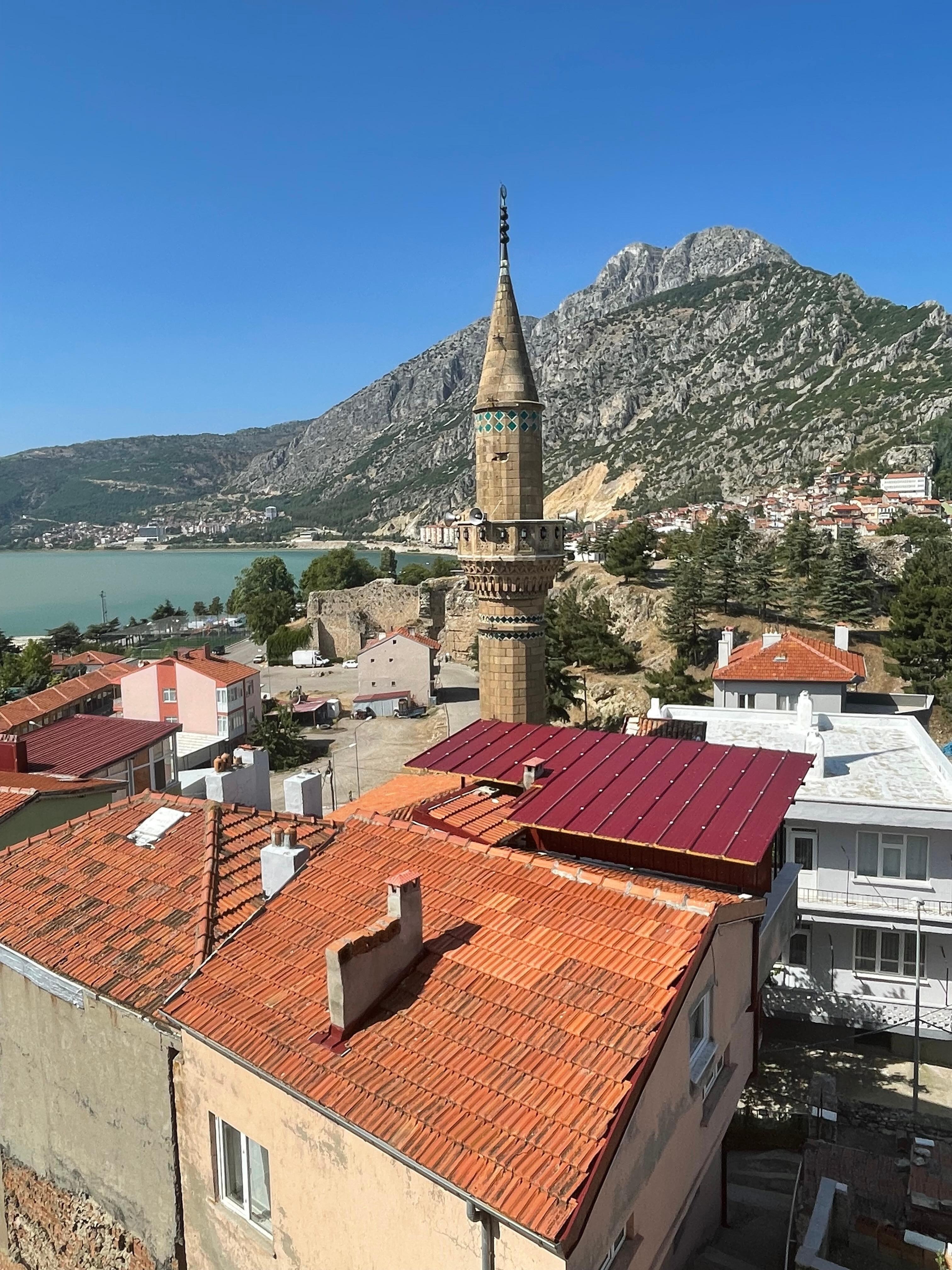 Lavabonun tıkalı olması sinir bozucuydu havluların temizliği pek iyi değildi