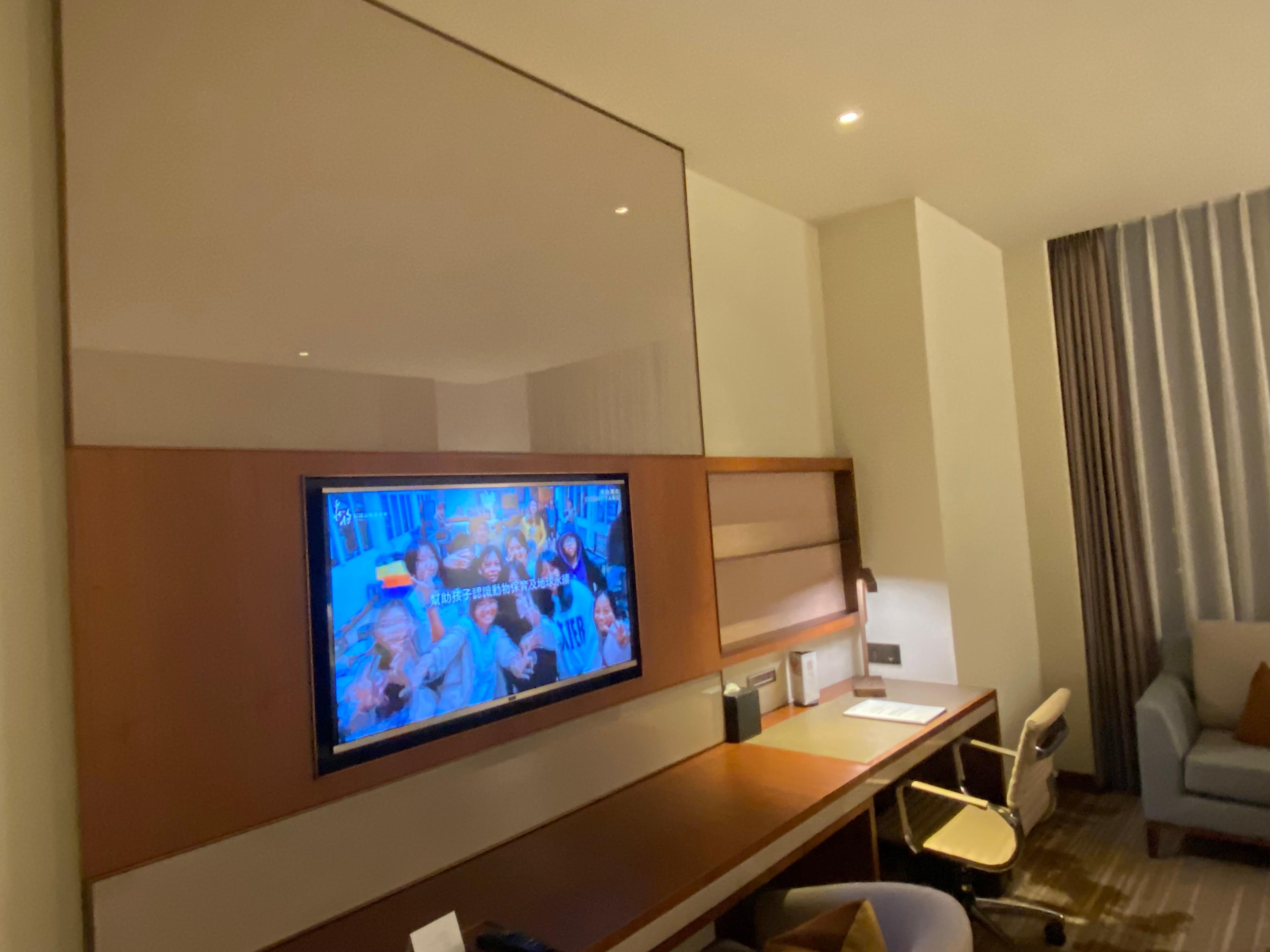 電視櫃長桌使用空間大