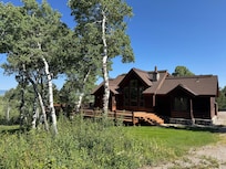 Arrival view of the Wydaho Cabin.
