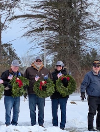 Came from Wisconsin and Missouri to participate in Wreaths Across America ❤️
