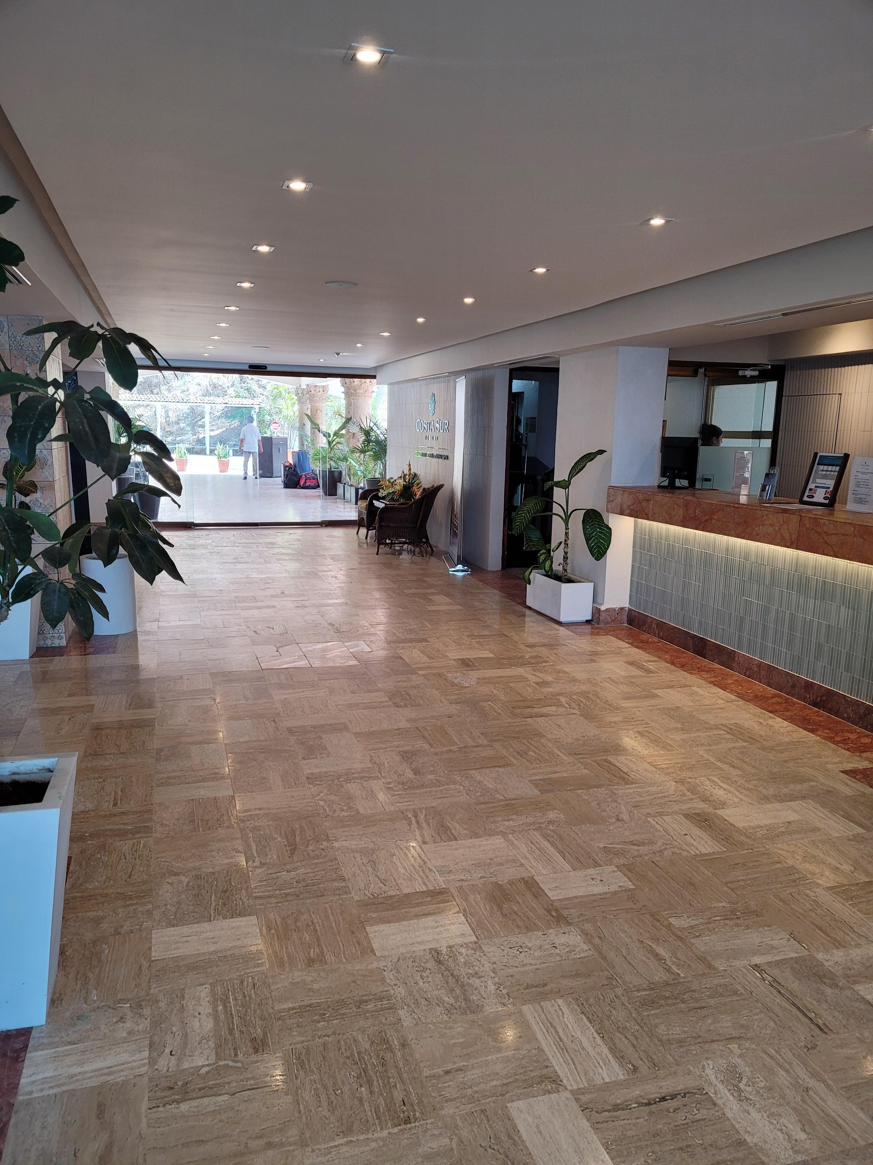 Lobby, all redone, nice, clean, safe, now do the rest of the property! 