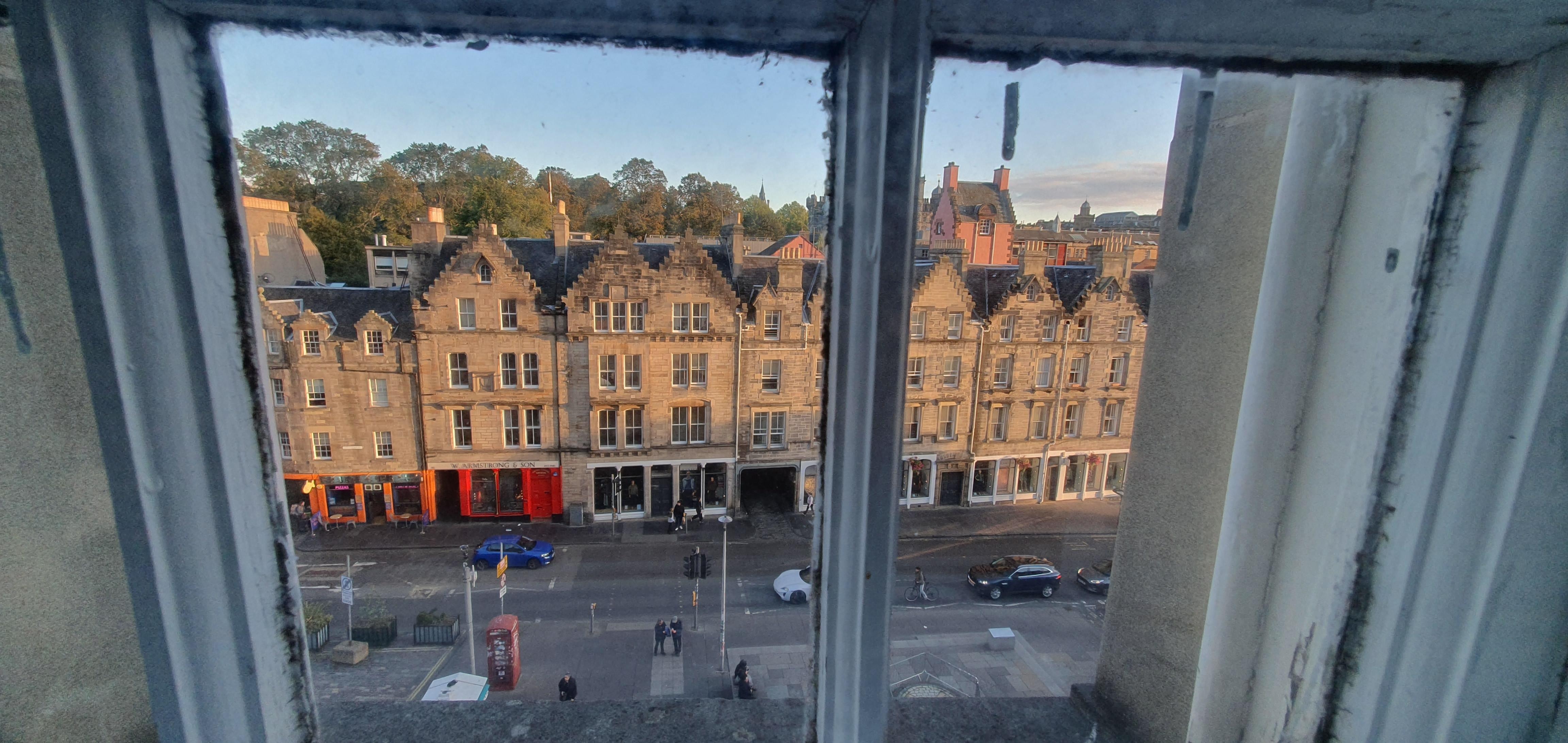 Utsikt från rummet på våning 5.