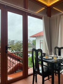 Breakfast room