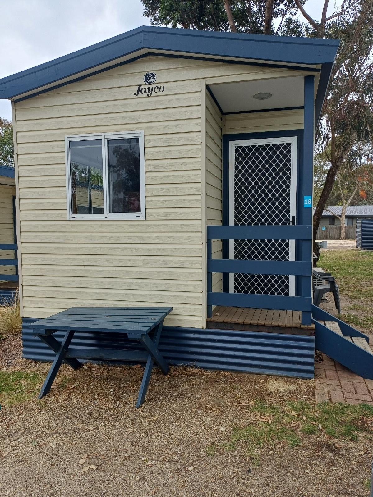 My cute little cabin