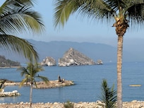 Kayak and snorkel expedition to this rocky area (3 mile round trip)
