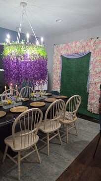 Dining room is very spacious