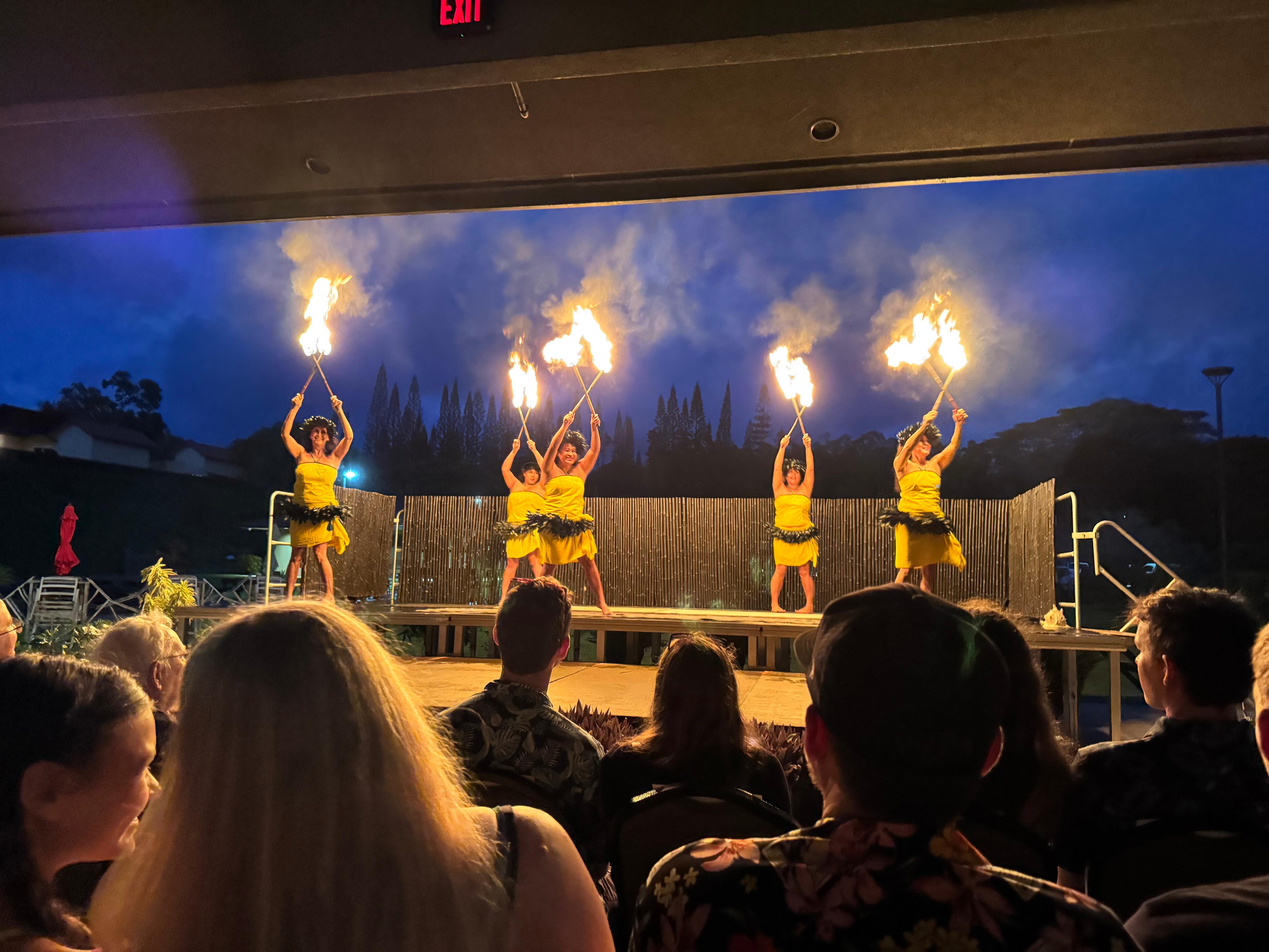 Anahola fireshow