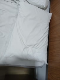 Travesseiro horrível, duro demais ...acordei com dor de cabeça...péssimo