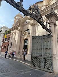 Chiesa di Sant’Anna dei Paladrenieri