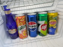 ウエルカムドリンク
左端は炭酸水
