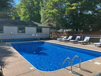 such a nice pool! very refreshing