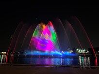 Free light show every night with music. Such a great atmosphere!