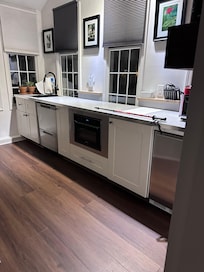 Super clean kitchen with everything you might need