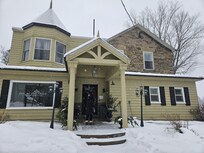 Main building of the inn where Breakfast and Reception are located.