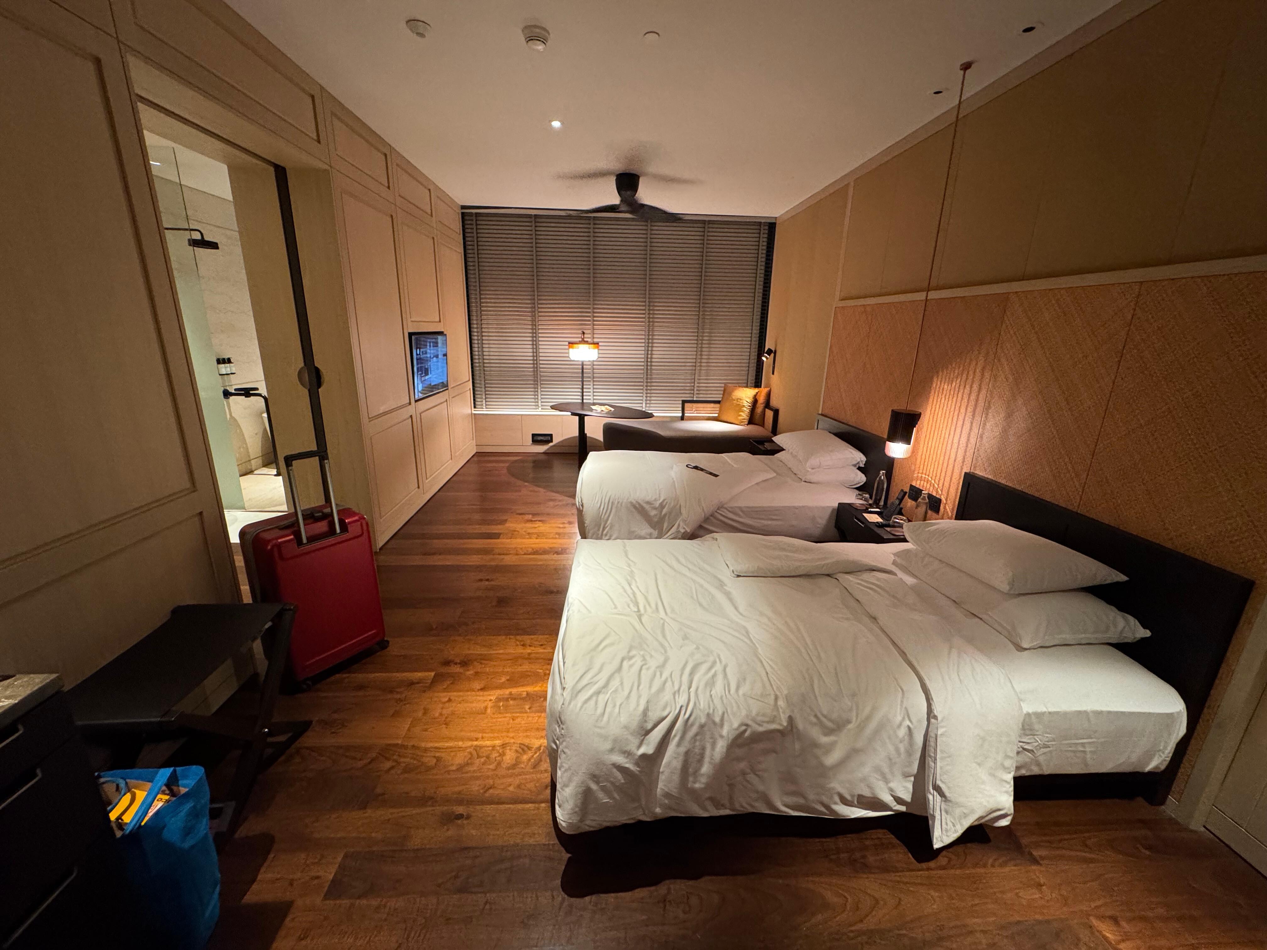 Twin room bedding area