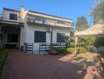 Outside front (driveway)