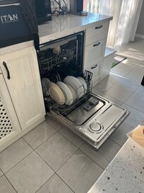 Full dishwasher upon arrival