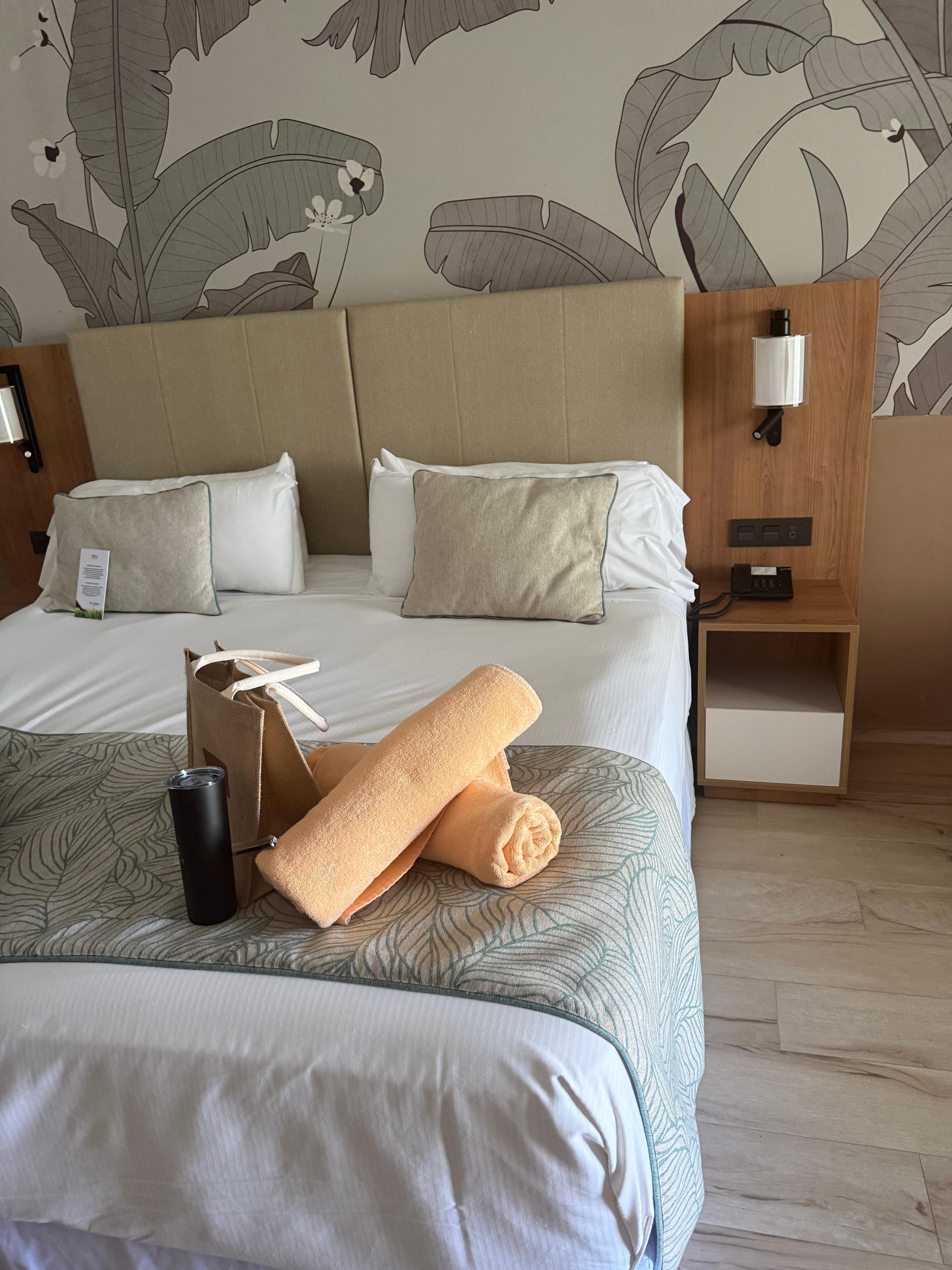 Elite club member gift 