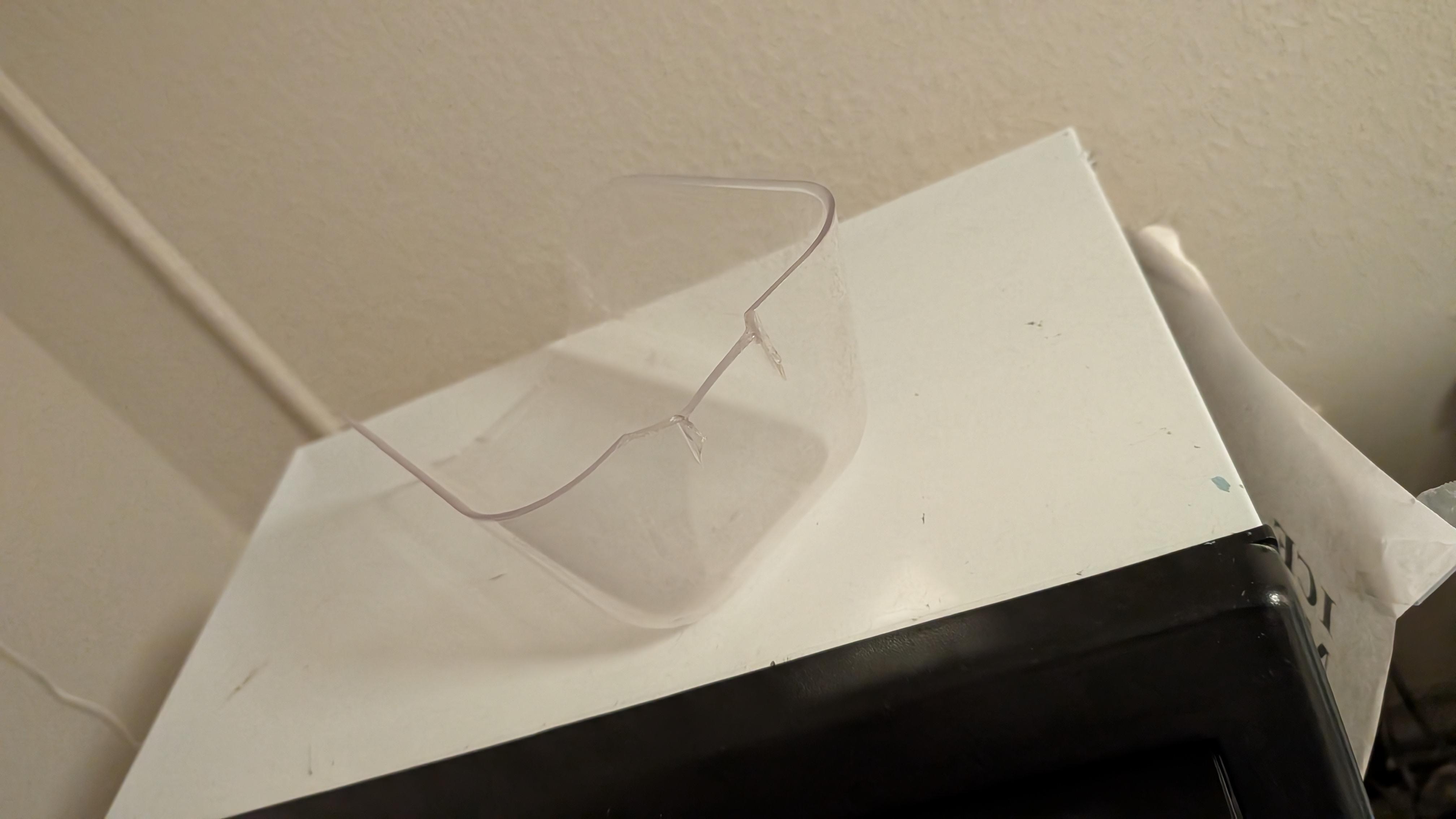 Ice machine scoop handle broken, symbolic of the status of the entire stay.