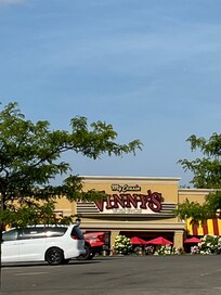 Restaurant across from motel