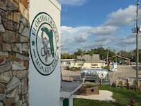 Old Homosassa, walking distance