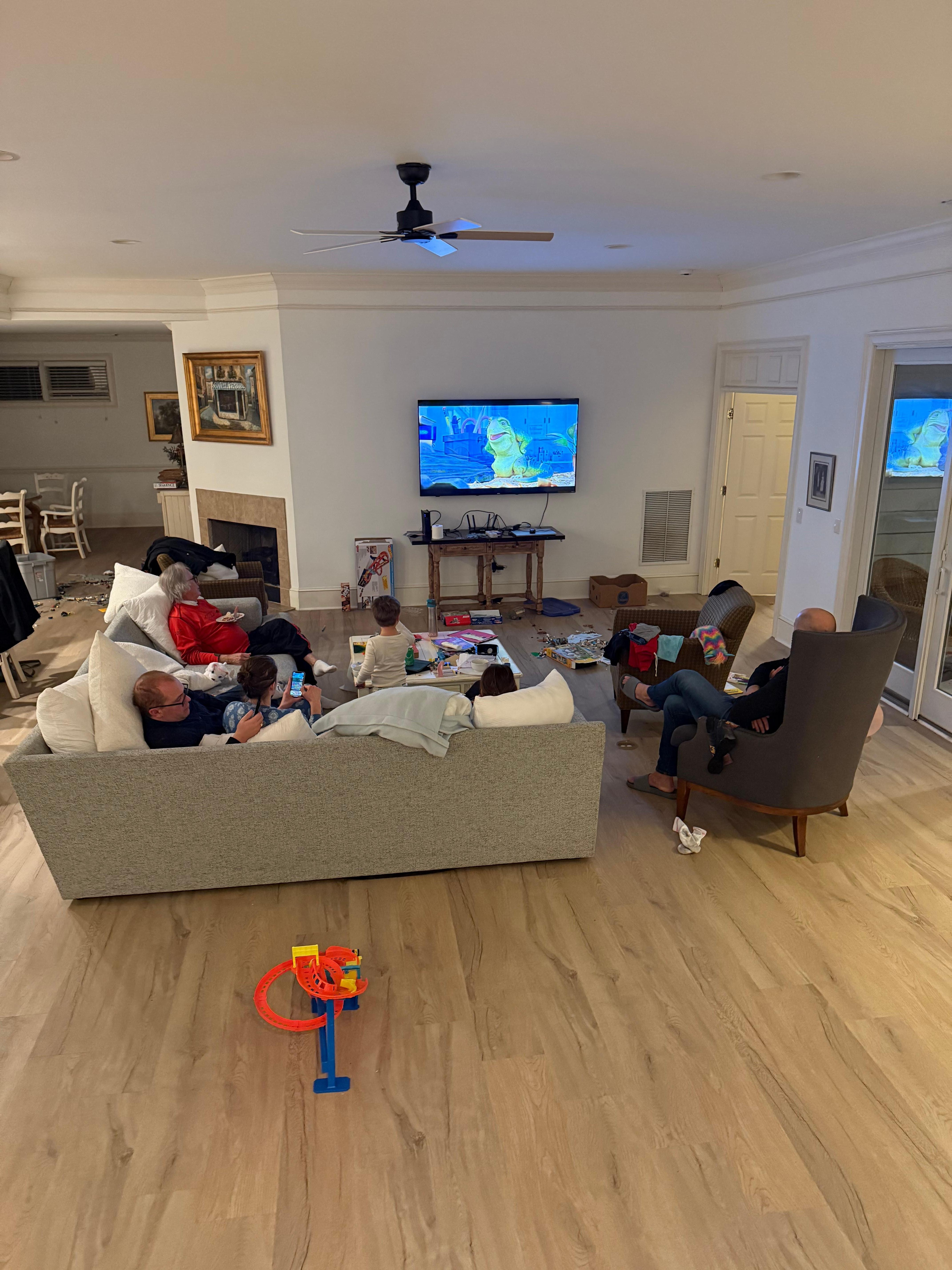 The main floor where the 10 of us hung out often.