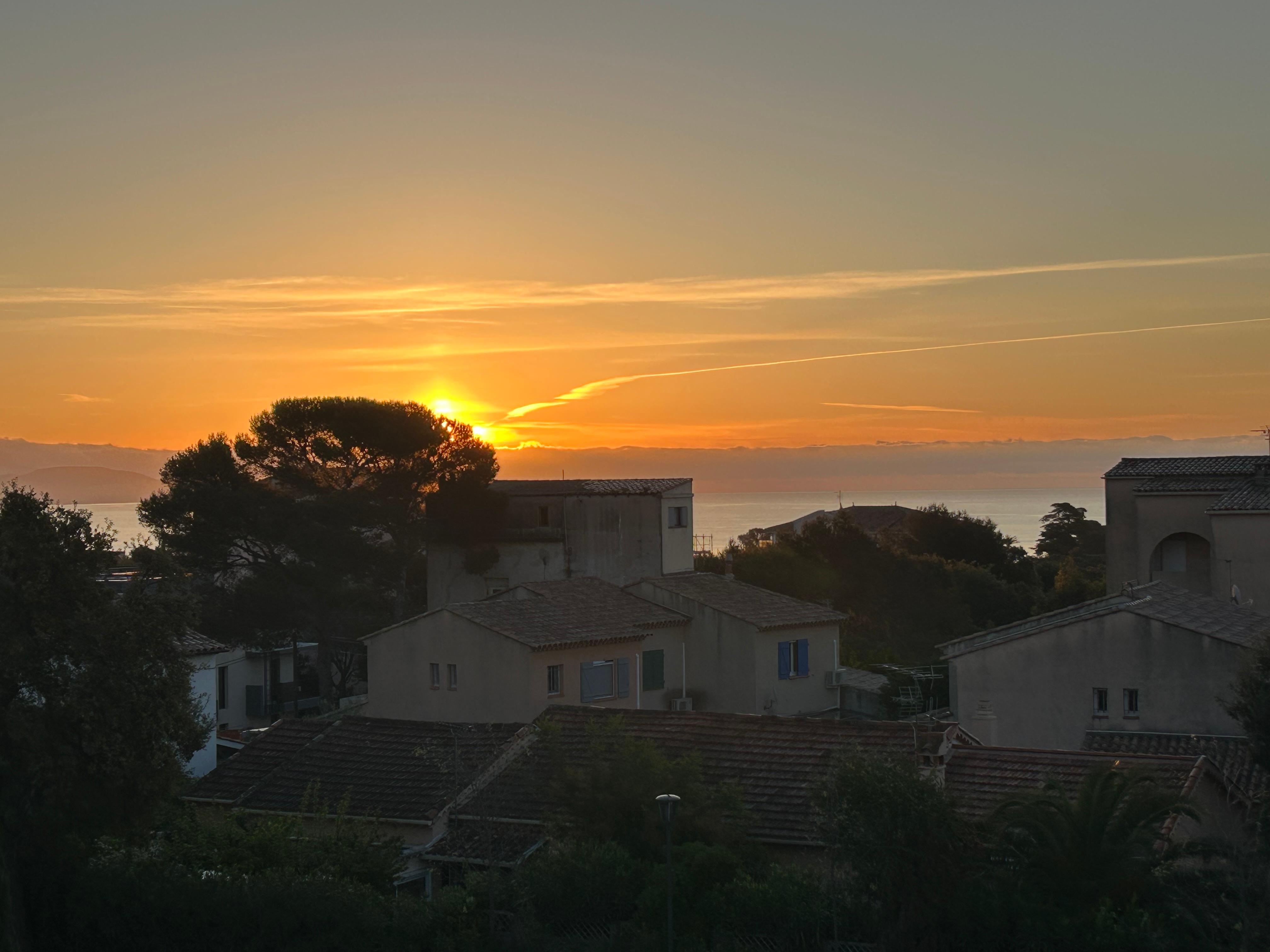 Sonnenaufgang von der Terrasse 
