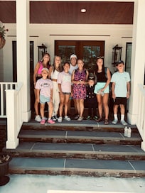 Departing a beautiful week. Pool, games, beaches, great food cooked from the grill and gourmet kitchen.