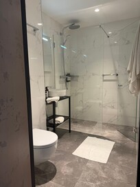 Comfort Room Bathroom