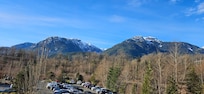 view from my balcony ,sit back snd enjoy a coffee or tea looking up to the beautiful mountains surrounding Squamish