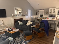 Modern yet cozy. Looks just like the pictures on the website.