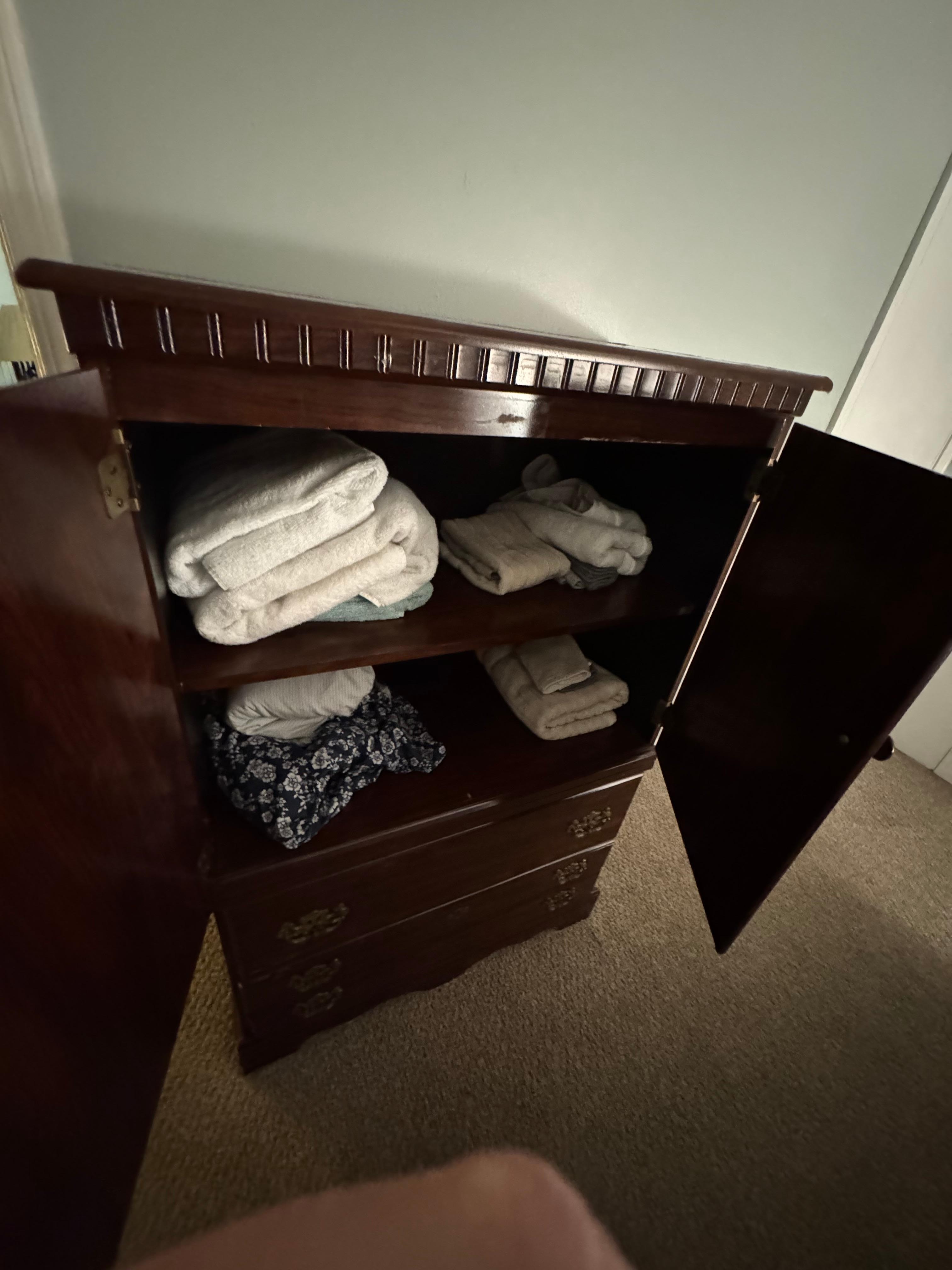 found towels in twin bedroom