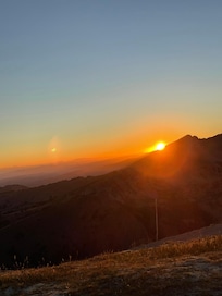 Sunset at top of Sawtell peak