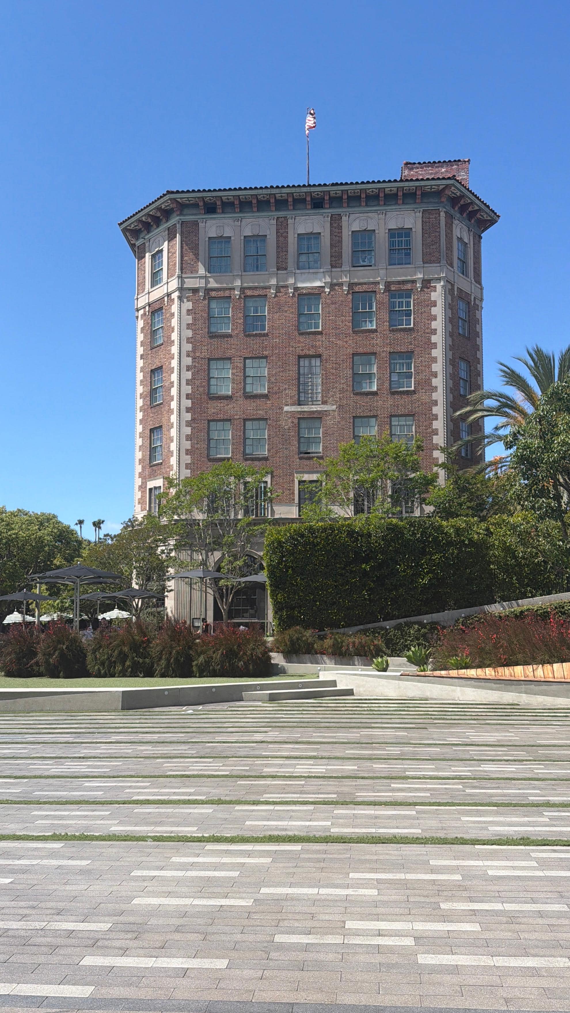 Front of hotel adjacent to Culver Steps