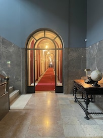 Hallway to the rooms