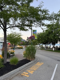 Downtown Peachland - Streetview