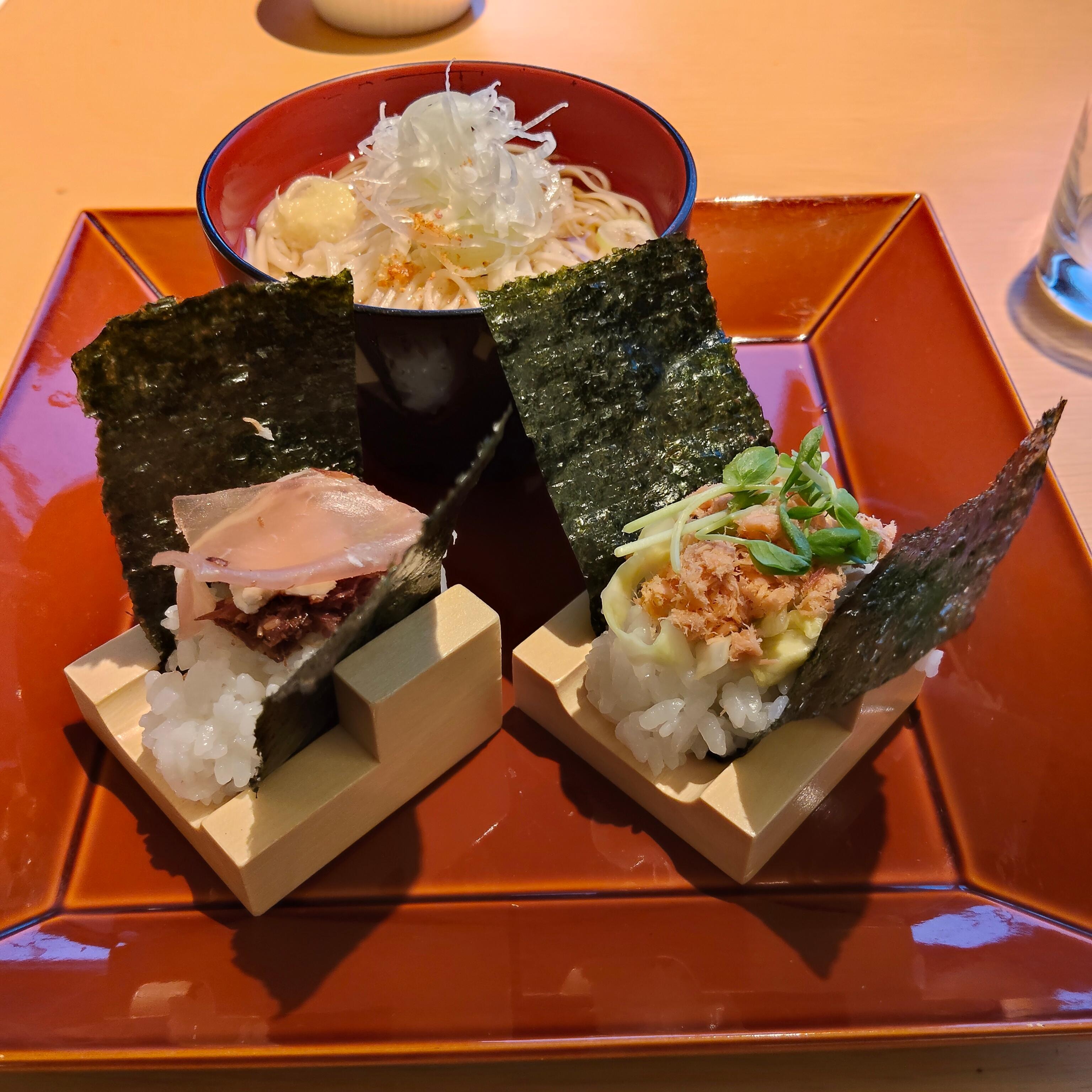 おにぎりは「サキホコレ」稲庭うどんも！炭水化物祭り開催中