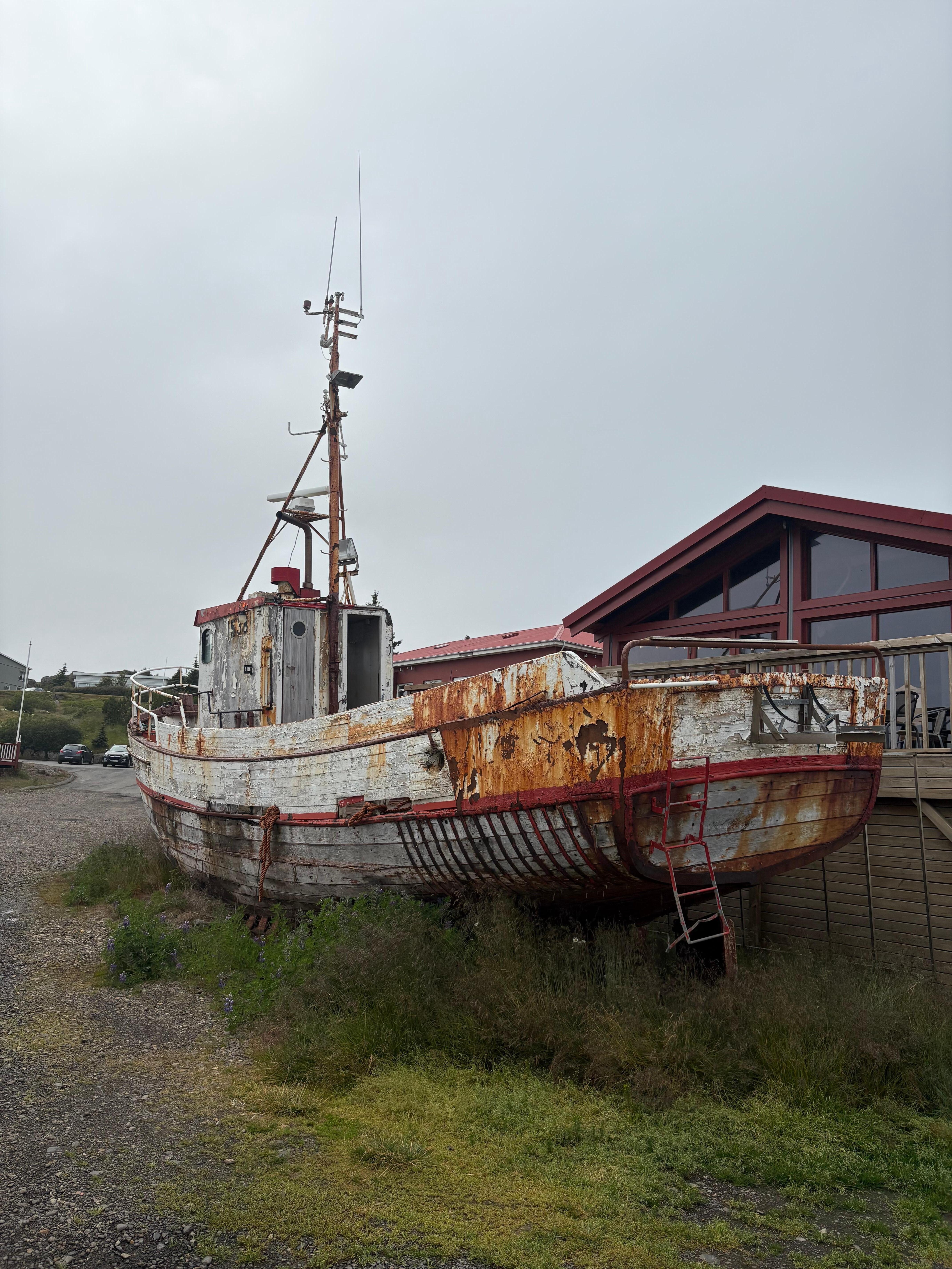 An old retired fishing boat.