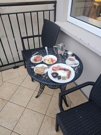 Breakfast on the patio, great view of the lake!