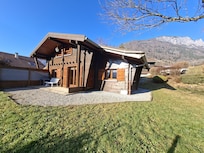 Huisje vanaf de tuin