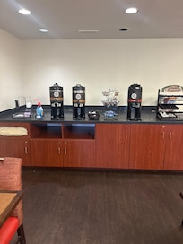 Coffee bar/ breakfast options