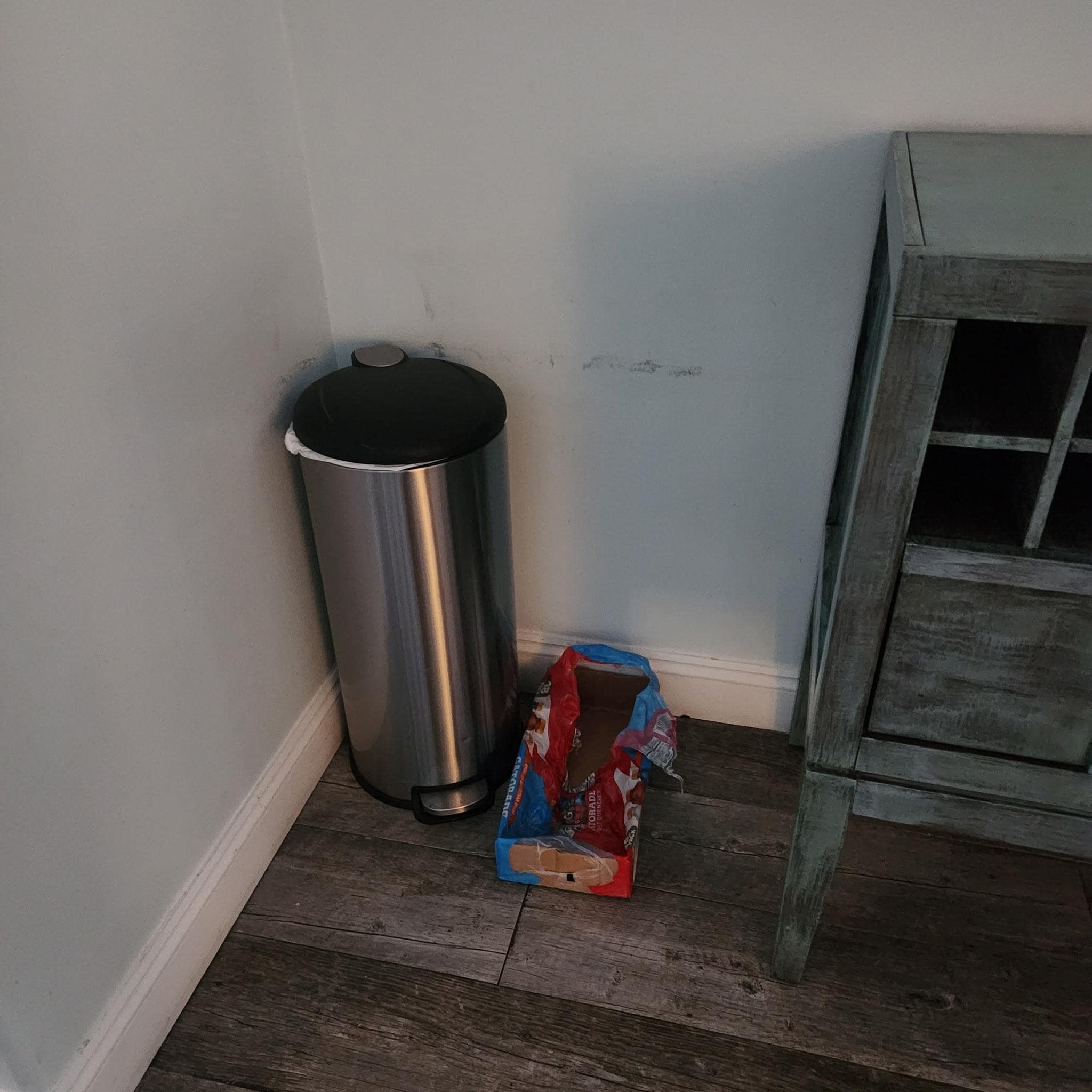 House was dirty upon arrival. 