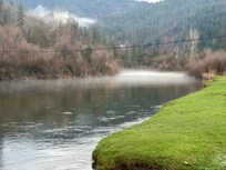 Trinity River behind the motel.