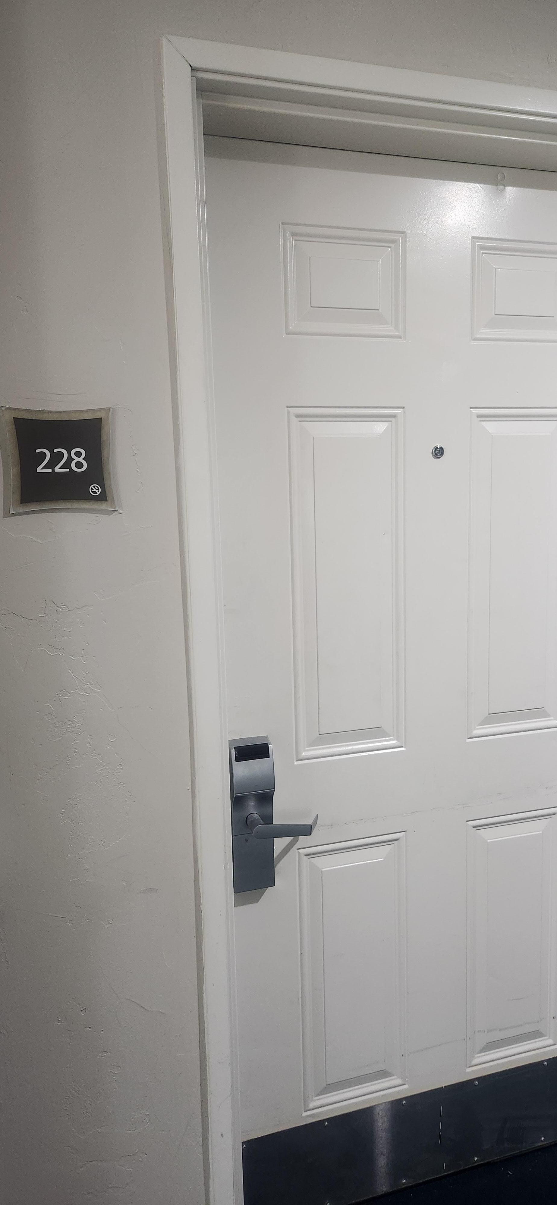 5min before checkout they were knocking on our door with a new contract I thought it was so rude.